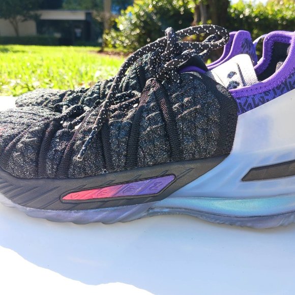 Nike LeBron XVIII NRG GS Size 4Y Black Bright Crimson Youth Woman Kids - Picture 4 of 16